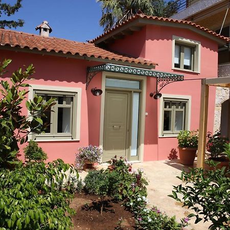 For4 Seasons Home 2 - By Avelink Spata  Exterior photo